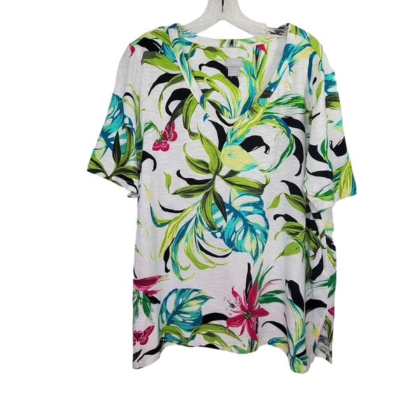 CHICO'S Tropical Print  V Neck Tee Shirt Passion Flower Leaves Sz 3 XL - Picture 2 of 7